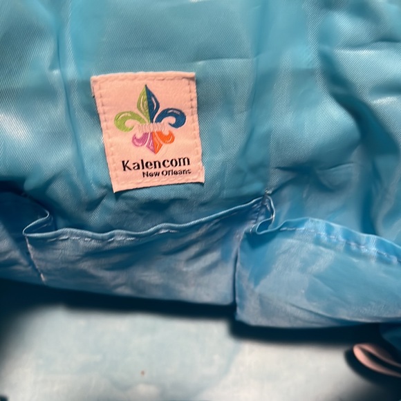 Lightly used diaper bag. Little one has grown and I no longer need a spare. - Picture 2 of 2